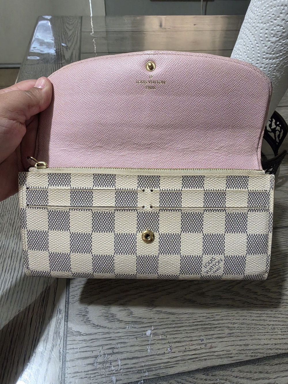 Louis Vuitton Women's Damier Azur Wallet in Cream Check - Picture 6 of 13